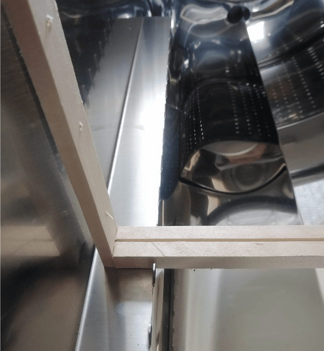 KORITO ZA OKRIVANJE SATJA 2 M INOX 304